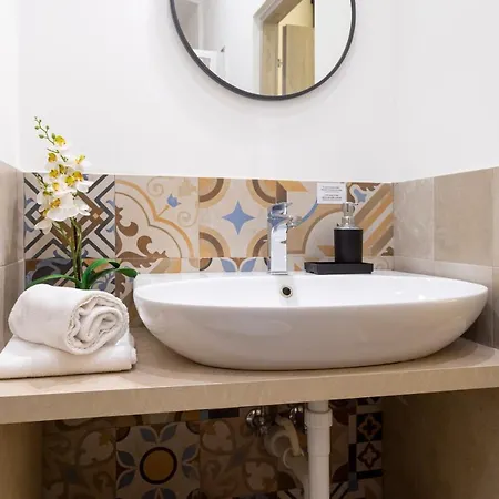 Brand New Guest With Wi-fi In The Center *