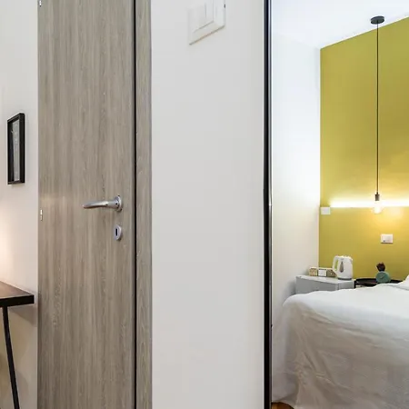 Brand New Guest With Wi-fi In The Center 아파트 *